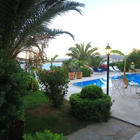 Limonlu Ev Ardic 3* Alaçatı